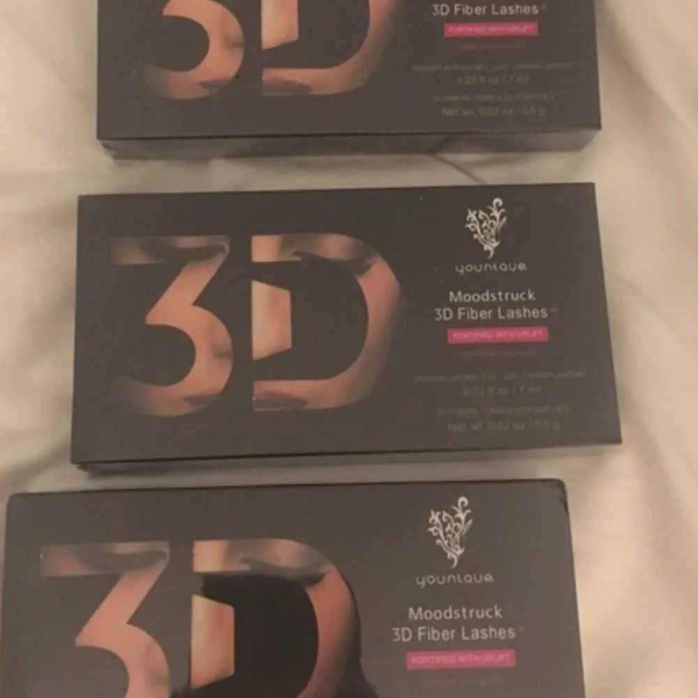 *🔥NEW🔥 Younique 3D‎ fiber Lash